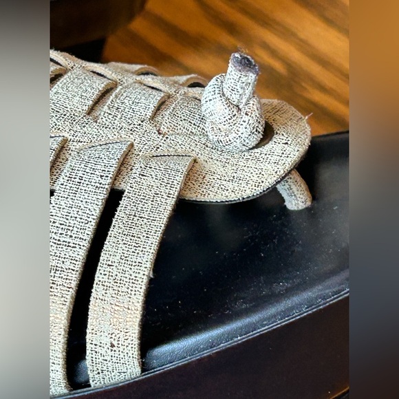 Donald J. Pliner Women's Black and Cream Sandals Size 8 - Picture 8 of 15